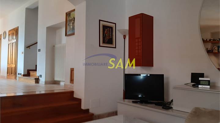 Town House for sale in Carlazzo