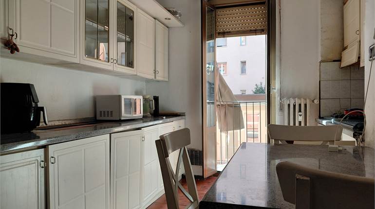 BILOCALE IN VIALE MOLISE 