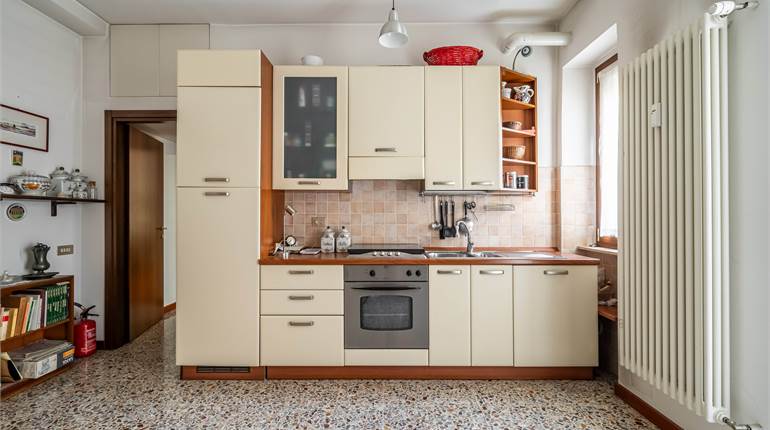 1 Bedroom Apartment Sale in Milano (MI) Viale Luca