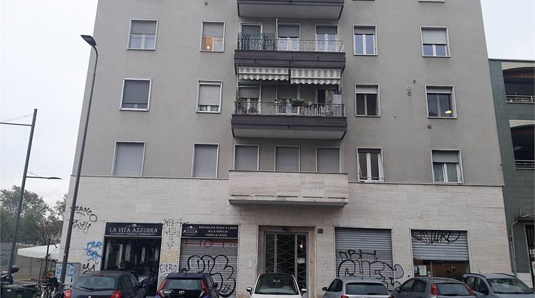 BILOCALE ARREDATO IN PORTA VITTORIA