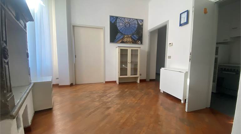 TRILOCALE ARREDATO VIA SPARTACO