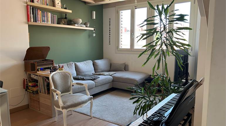 TRILOCALE MANSARDATO CON BOX
