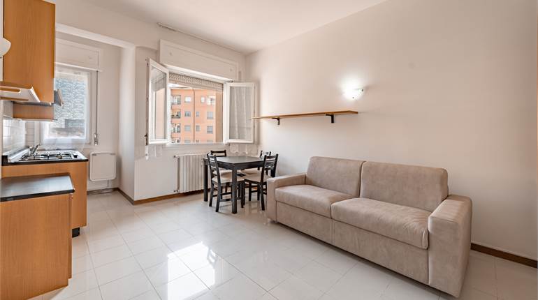 Studio flat for rent in Milano