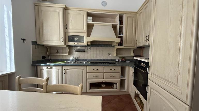 PICCOLO BILOCALE ARREDATO VIALE MONTE NERO