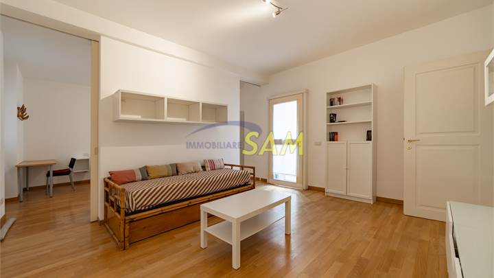 BILOCALE ARREDATO IN VIALE MONTE NERO